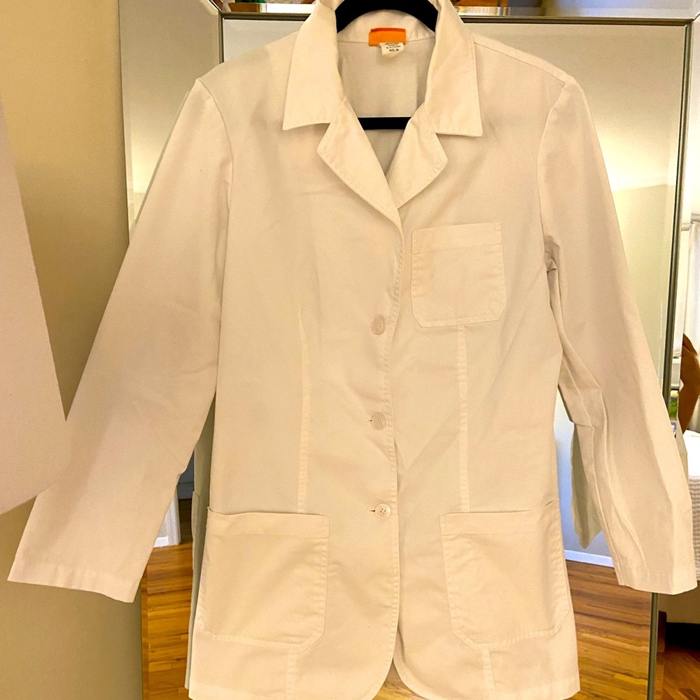 Lab coat size medium